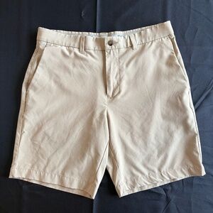 Callaway Men's Flat-Front Khaki Golf Shorts